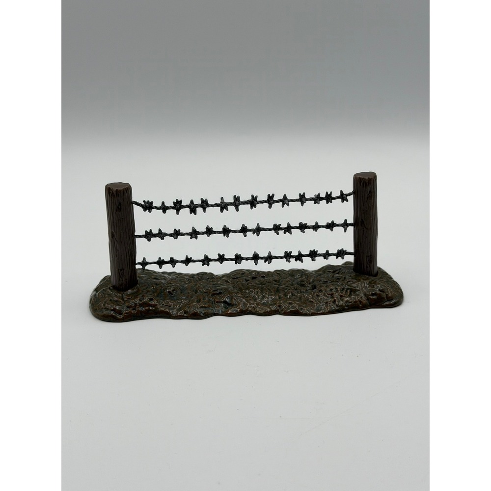 World Peacekeepers Power Team Elite Barbed Wire Fence Diorama Piece 1:18